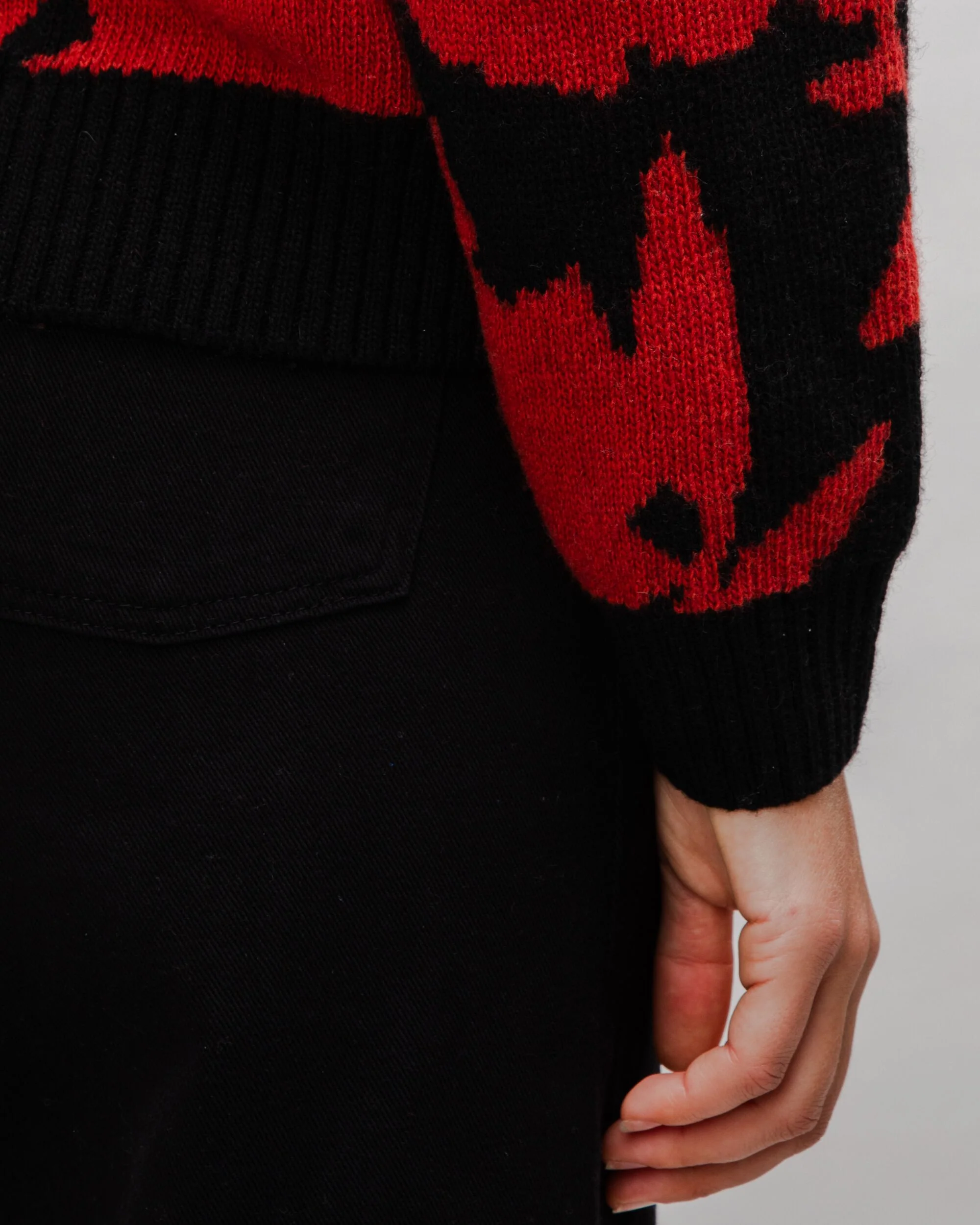 Bloom Jacquard Wool Cashmere Sweater Black - Image 6