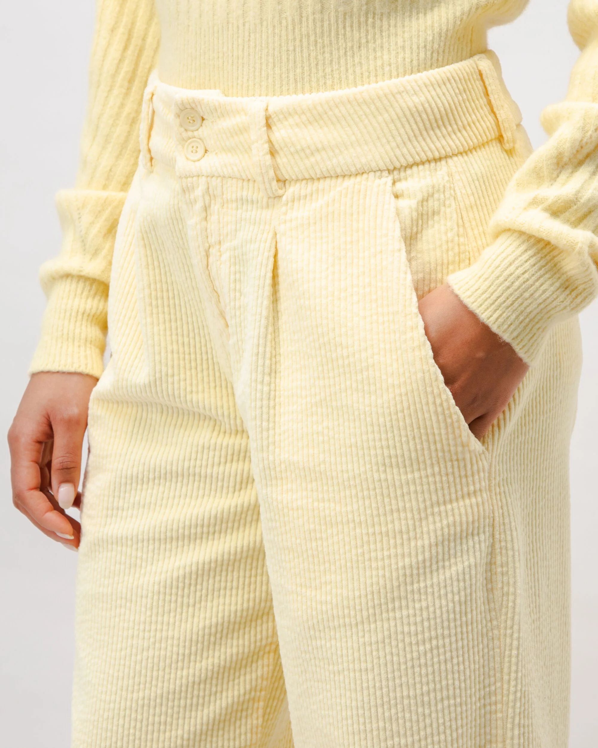 Corduroy Pleated Pants Pale Banana - Image 4