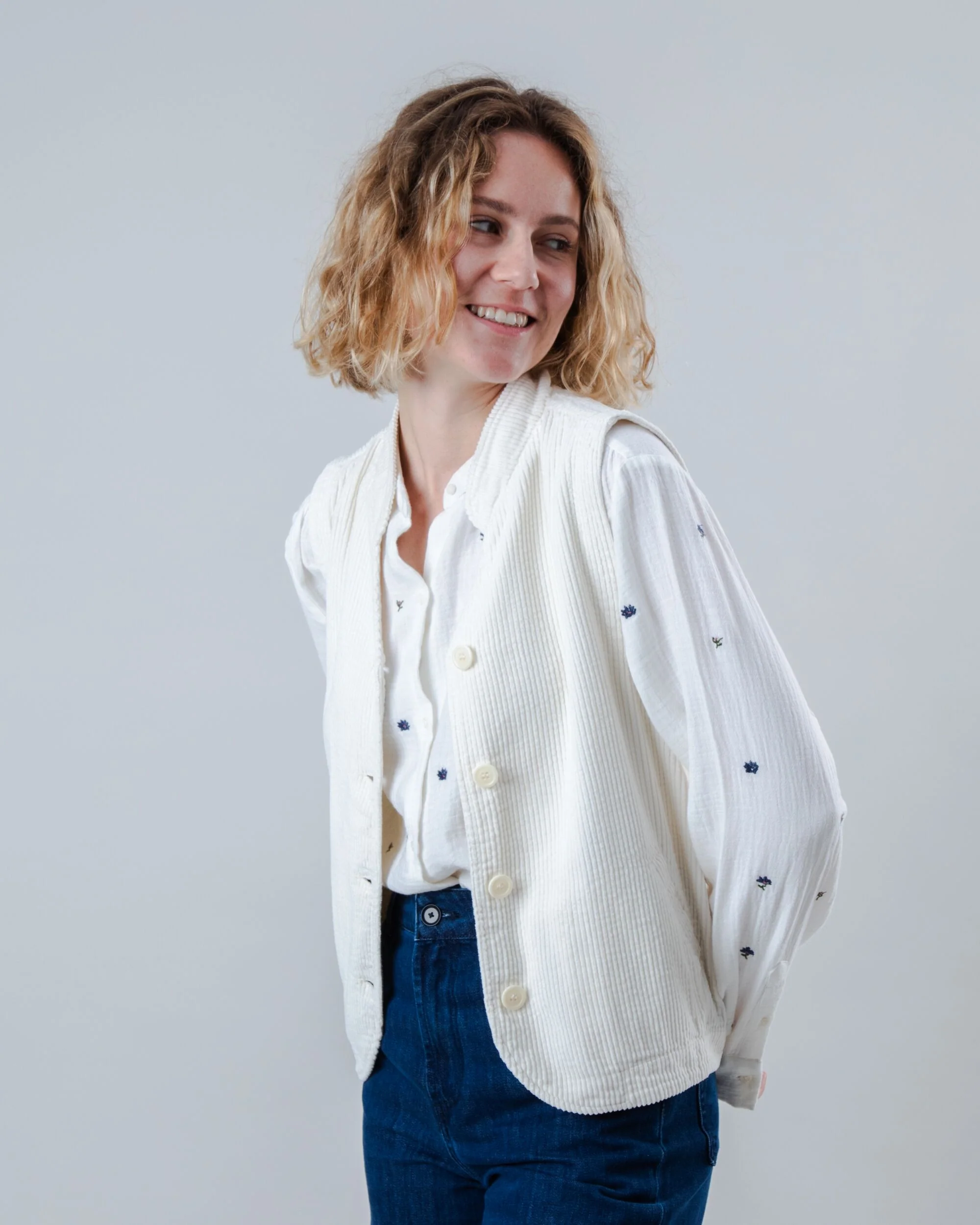 Corduroy Pleated Vest Ecru - Image 2