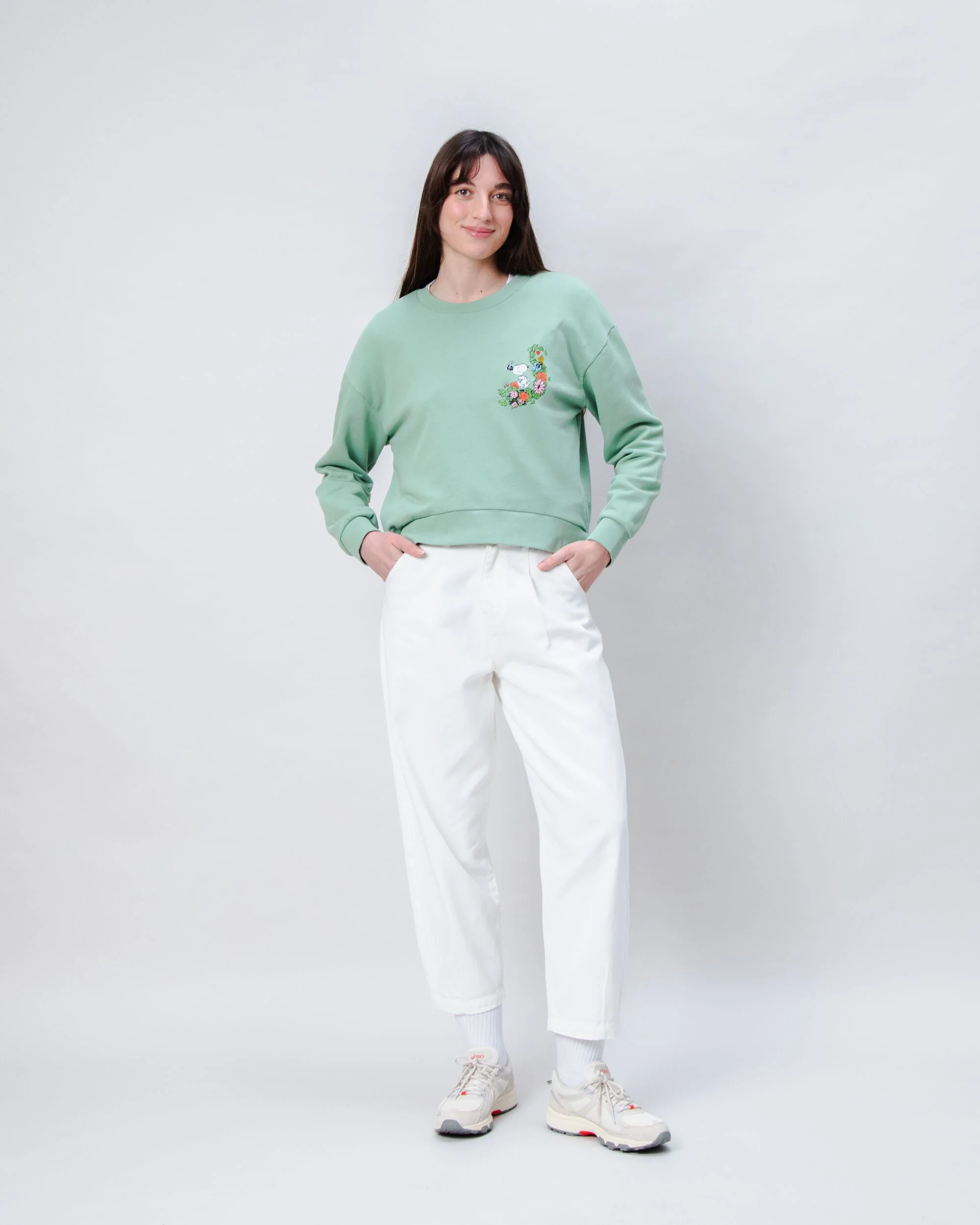 Peanuts Flowers Sweatshirt Light Green - Image 3