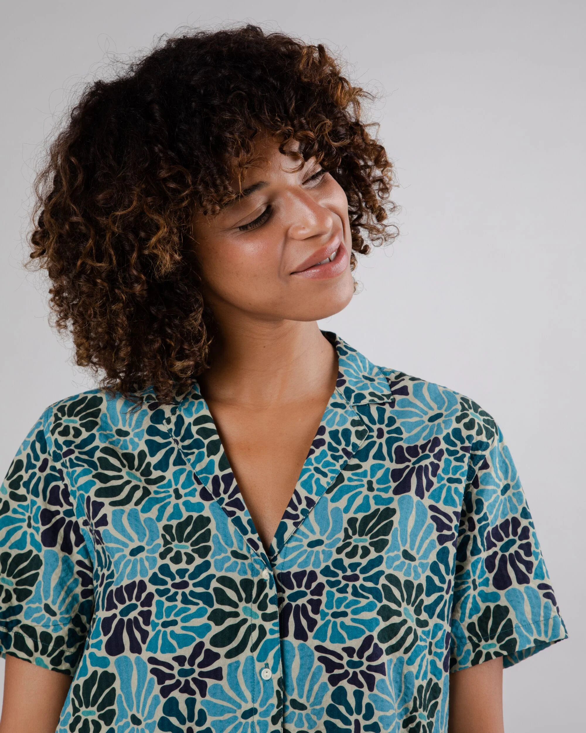 Spring Aloha Blouse Blue - Image 4