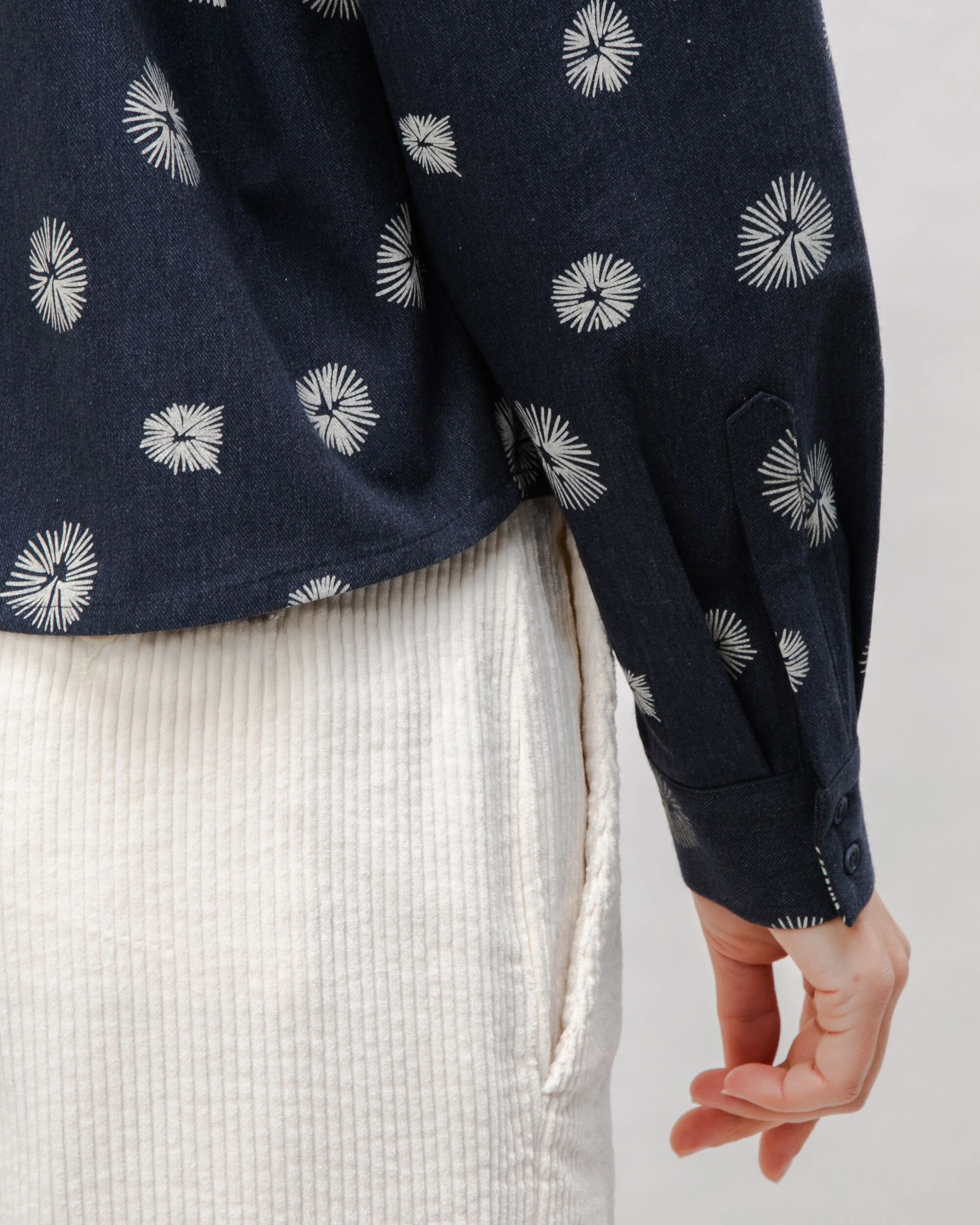 Urchin Boxy Flannel Blouse Navy - Image 6
