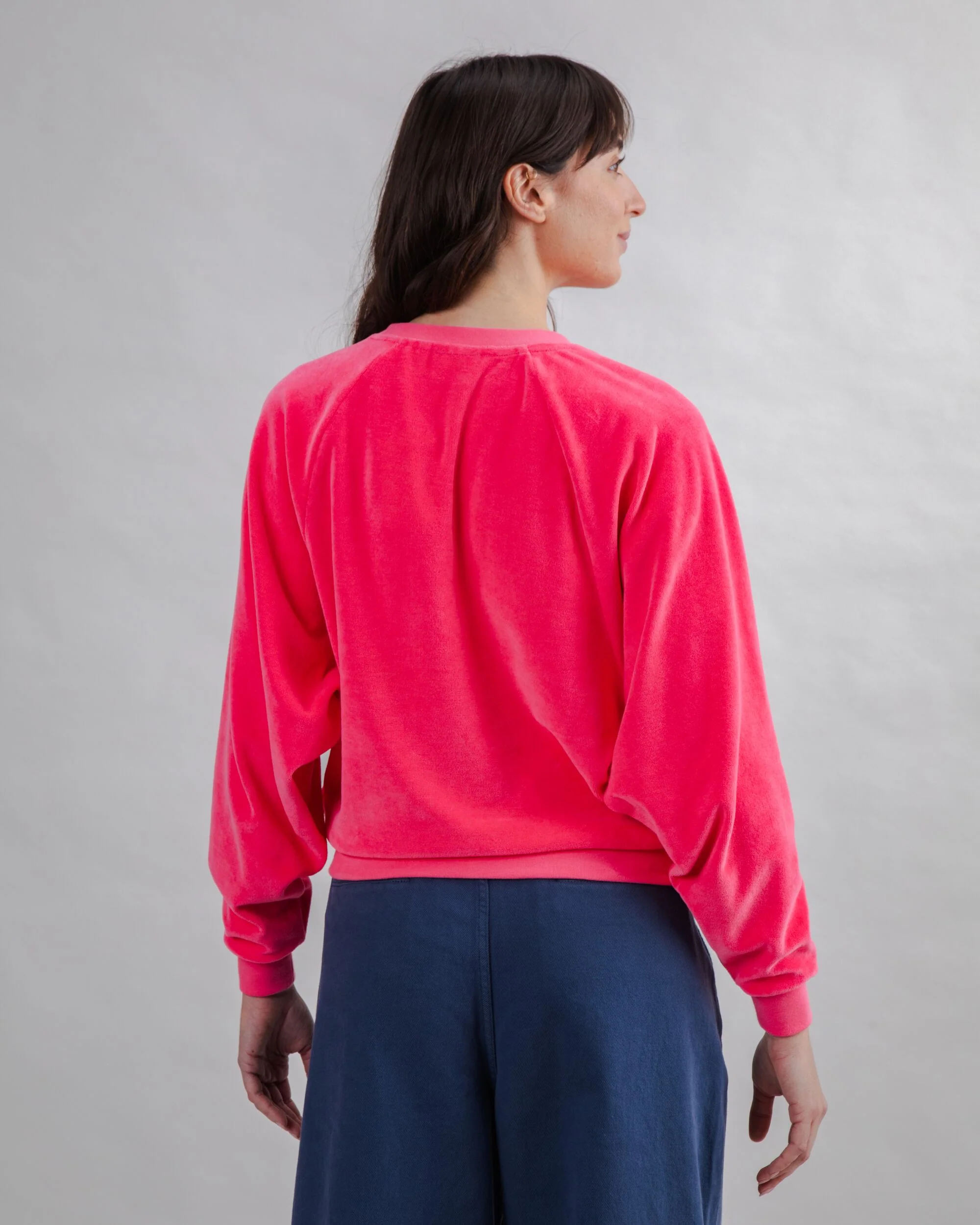 Velvet Raglan Sweatshirt Pink - Image 5